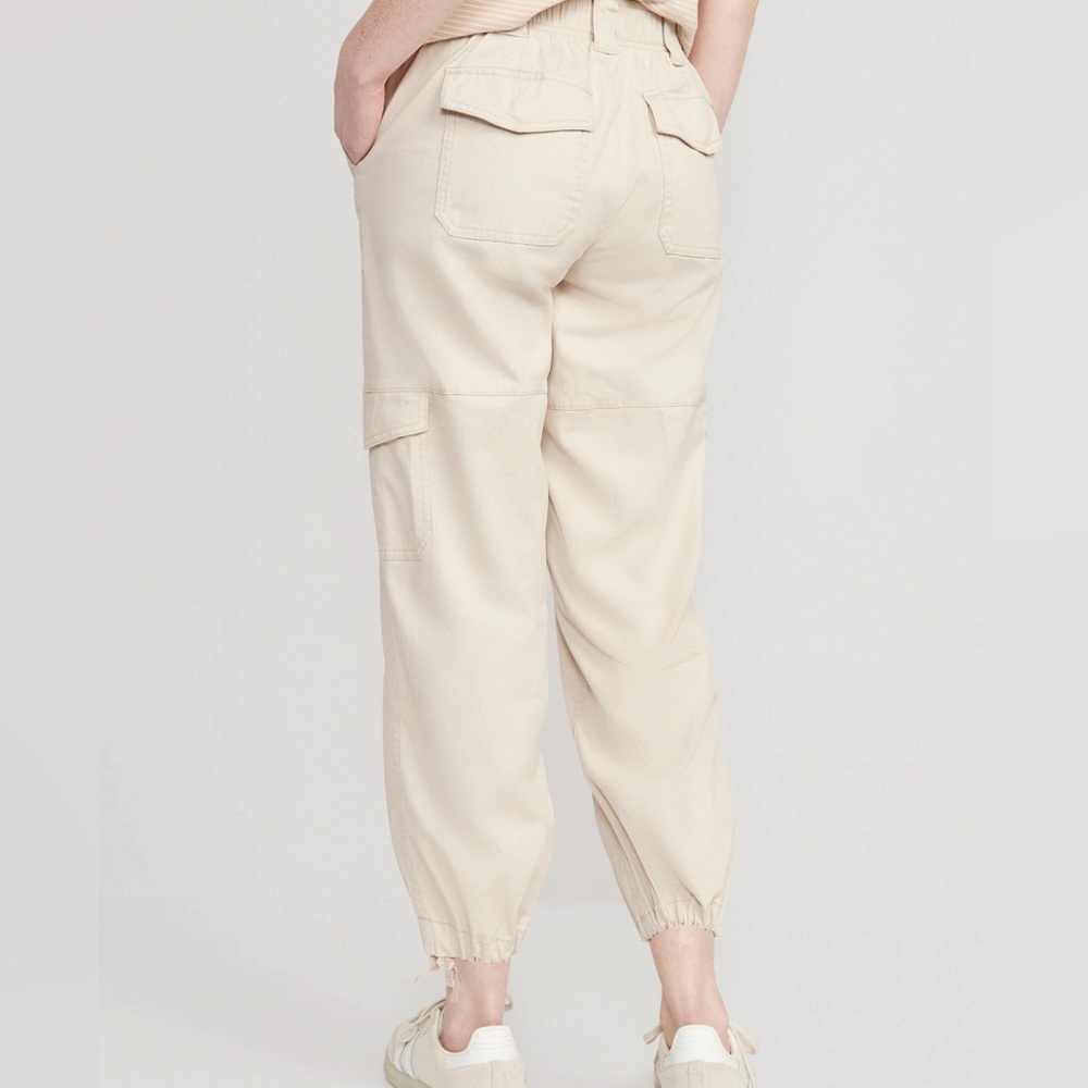 High-waisted Barrel-Leg Cargo Ankle Pants Old Navy Beige